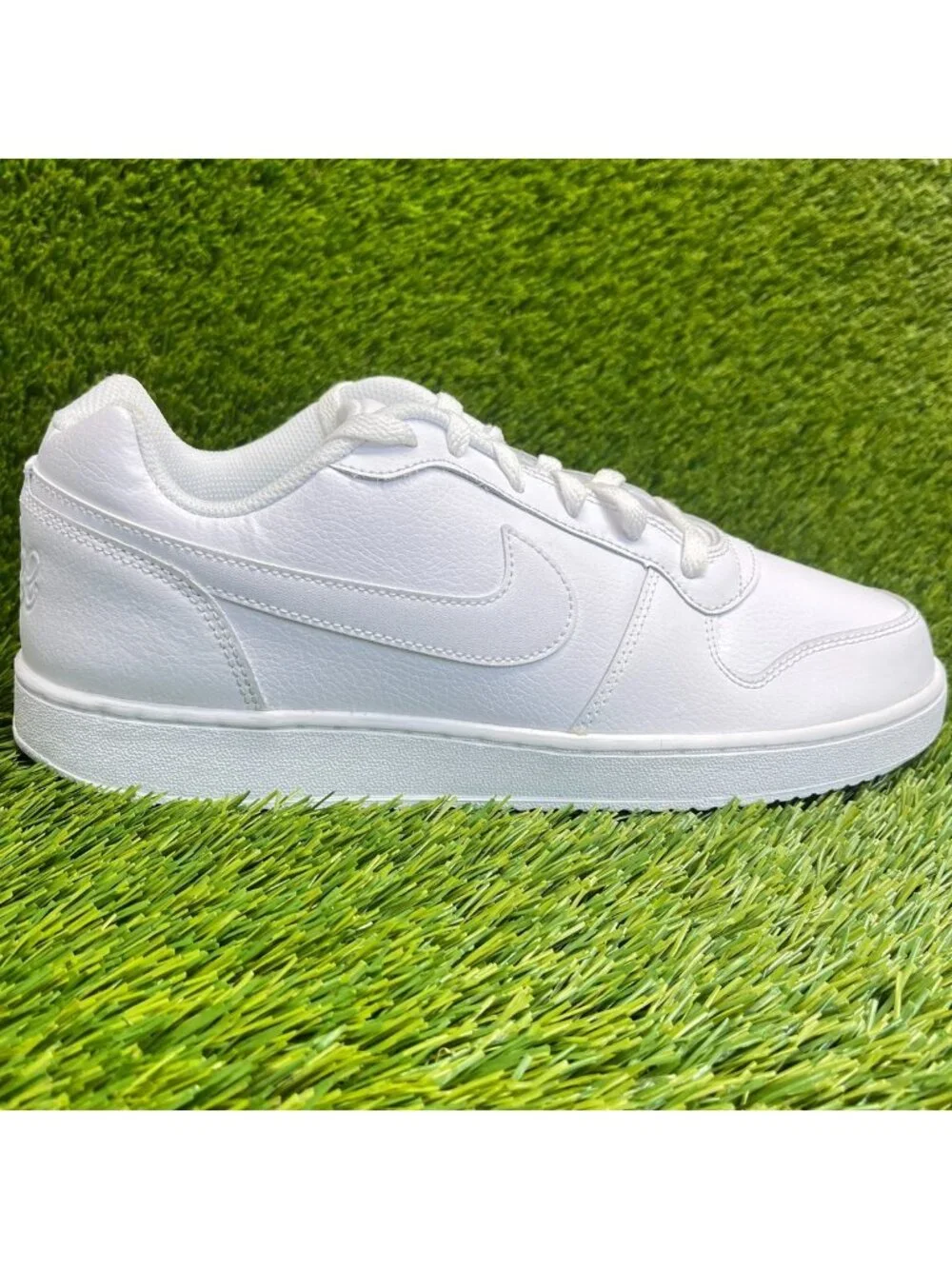 Nike Ebernon Low Mens Size 10 Triple White Athletic Lifestyle Shoes Sneakers